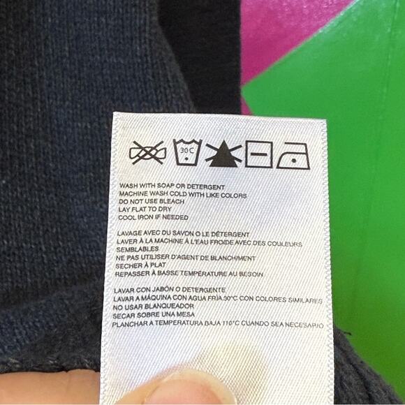 Quiksilver, Charcoal Knit Hoodie. Size Large. Excellent condition! - Picture 5 of 6